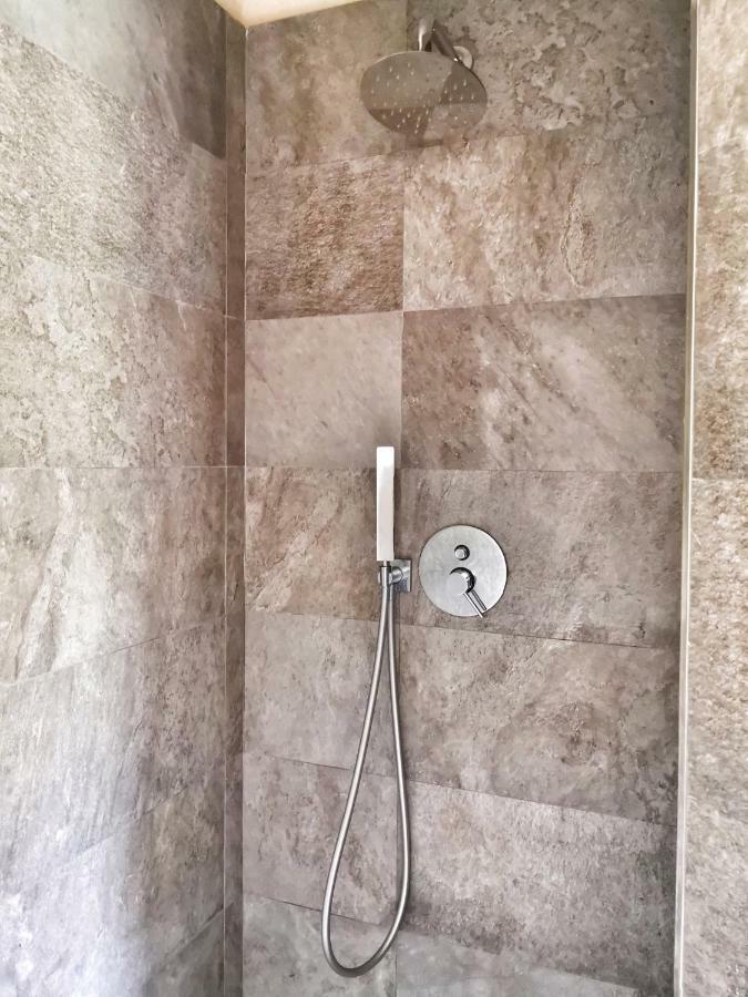 Appartamento Deluxe Con Terrazza Sul Mare Σαβόνα Εξωτερικό φωτογραφία