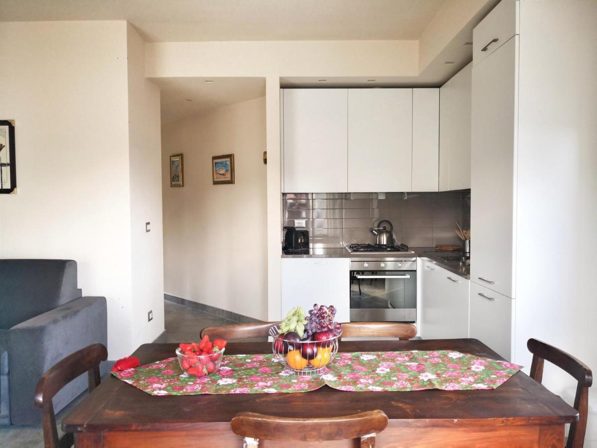 Appartamento Deluxe Con Terrazza Sul Mare Σαβόνα Εξωτερικό φωτογραφία